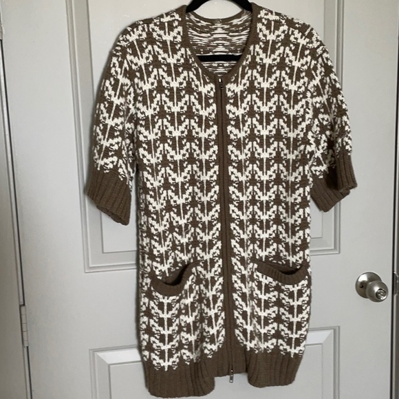 Half sleeve browns and white zip sweater szS - Picture 1 of 4